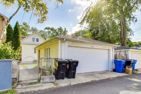 Tiny photo for 4674 N Leclaire Avenue, Chicago, IL 60630 (MLS # 12487740)