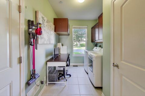 Tiny photo for 4674 N Leclaire Avenue, Chicago, IL 60630 (MLS # 12487740)
