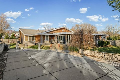 Tiny photo for 22 Greencroft Drive, Champaign, IL 61821 (MLS # 12529352)