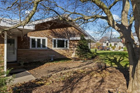 Tiny photo for 22 Greencroft Drive, Champaign, IL 61821 (MLS # 12529352)