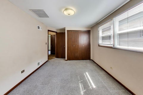Tiny photo for 5649 N Moody Avenue, Chicago, IL 60646 (MLS # 12750993)
