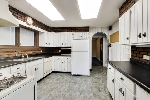 Tiny photo for 5649 N Moody Avenue, Chicago, IL 60646 (MLS # 12750993)