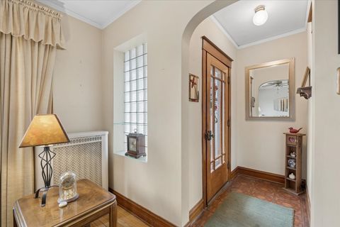 Tiny photo for 7925 W Cressett Drive, Elmwood Park, IL 60707 (MLS # 12587686)