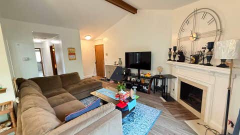Tiny photo for 200 Brookside Lane #D, Willowbrook, IL 60527 (MLS # 12730951)
