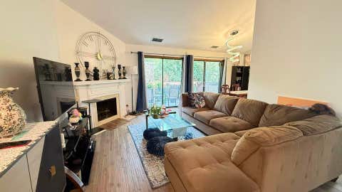 Tiny photo for 200 Brookside Lane #D, Willowbrook, IL 60527 (MLS # 12730951)