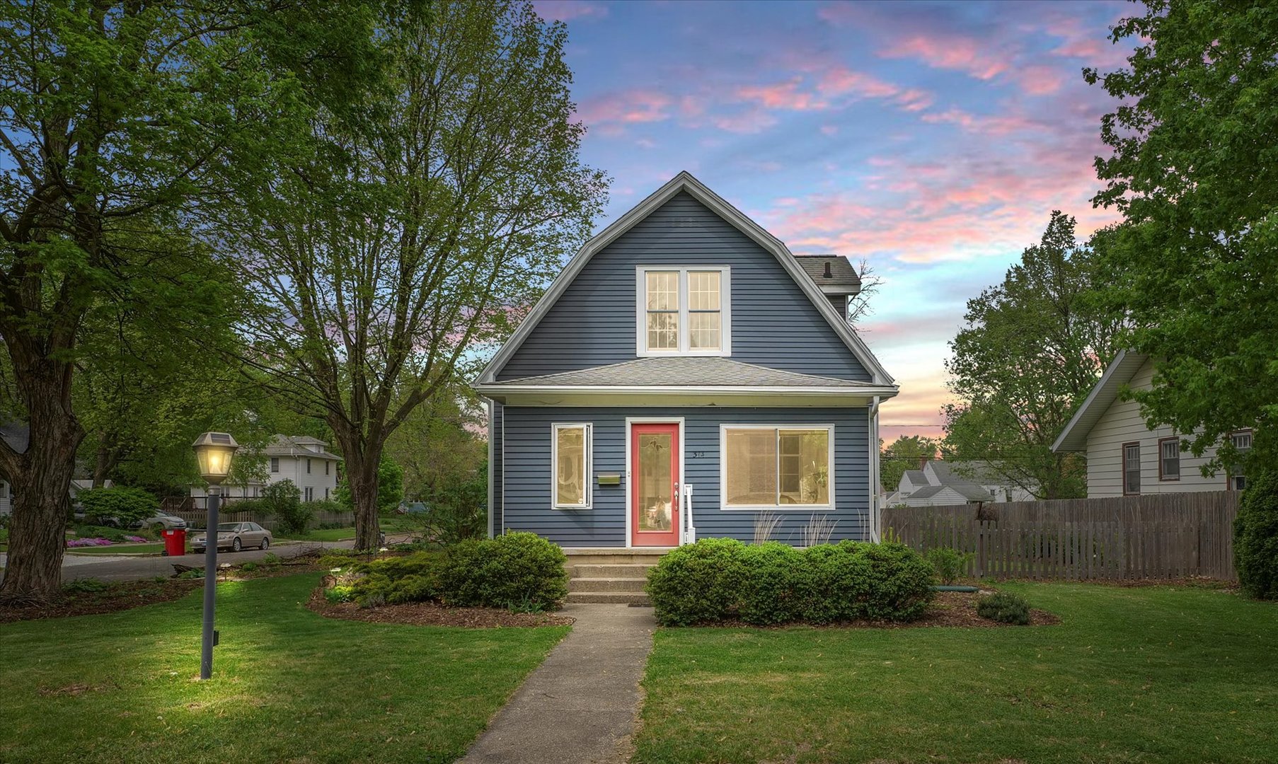 314 W Stanage Avenue