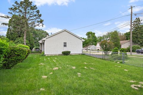 Tiny photo for 209 Beach Drive, Algonquin, IL 60102 (MLS # 12648514)