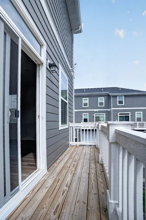 Tiny photo for 2257 Glacier Street, Mundelein, IL 60060 (MLS # 12622794)