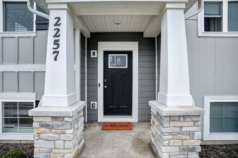 Tiny photo for 2257 Glacier Street, Mundelein, IL 60060 (MLS # 12622794)