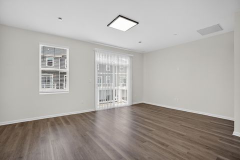 Tiny photo for 2257 Glacier Street, Mundelein, IL 60060 (MLS # 12622794)