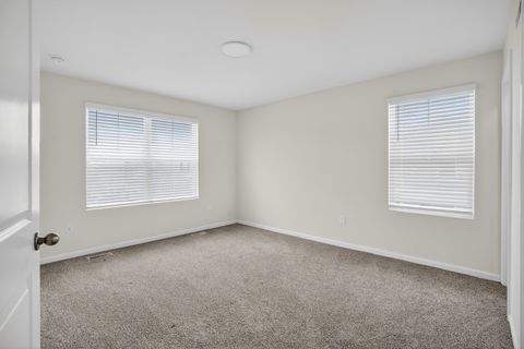 Tiny photo for 2257 Glacier Street, Mundelein, IL 60060 (MLS # 12622794)