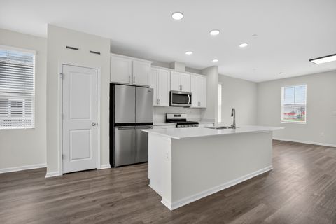 Tiny photo for 2257 Glacier Street, Mundelein, IL 60060 (MLS # 12622794)
