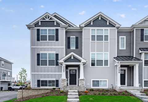 Photo of 2257 Glacier Street, Mundelein, IL 60060 (MLS # 12622794)