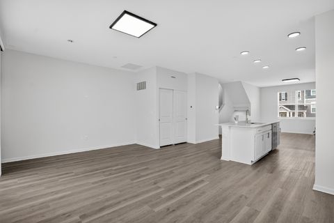 Tiny photo for 2257 Glacier Street, Mundelein, IL 60060 (MLS # 12622794)
