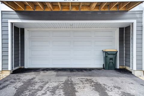 Tiny photo for 2257 Glacier Street, Mundelein, IL 60060 (MLS # 12622794)