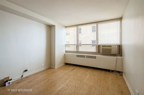 Tiny photo for 3950 N Lake Shore Drive #1511, Chicago, IL 60613 (MLS # 12499208)