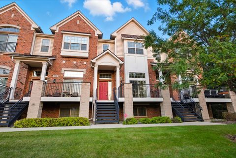 Tiny photo for 1544 Lakeridge Court, Mundelein, IL 60060 (MLS # 12479107)