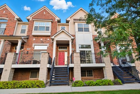 Photo of 1544 Lakeridge Court, Mundelein, IL 60060 (MLS # 12479107)