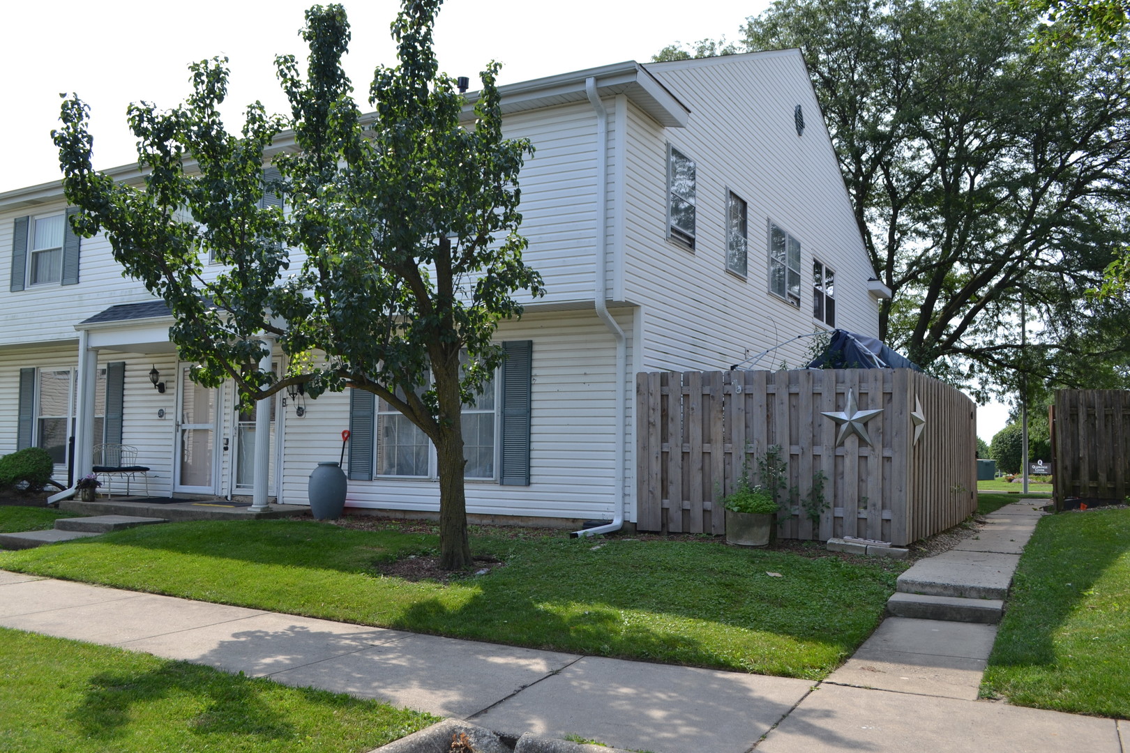 28V Fernwood Drive