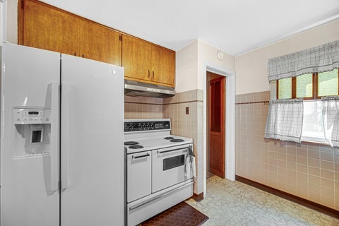 Tiny photo for 138 Linden Avenue, Bellwood, IL 60104 (MLS # 12758067)