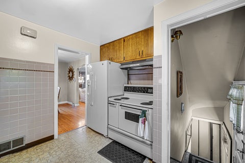 Tiny photo for 138 Linden Avenue, Bellwood, IL 60104 (MLS # 12758067)