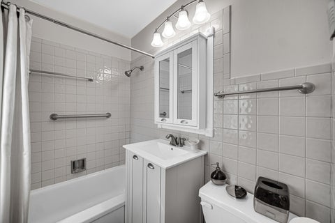 Tiny photo for 138 Linden Avenue, Bellwood, IL 60104 (MLS # 12758067)