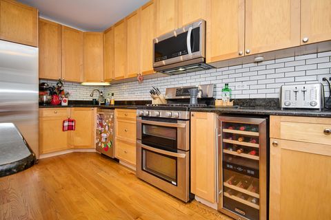 Tiny photo for 6558 N Washtenaw Avenue #2, Chicago, IL 60645 (MLS # 12436255)