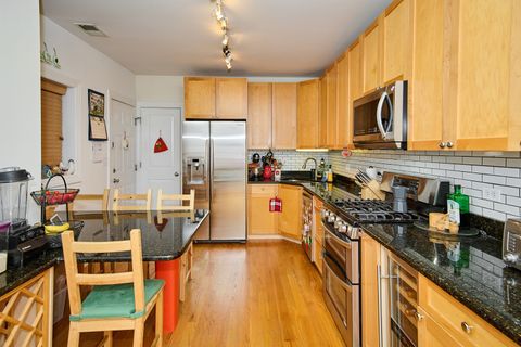 Tiny photo for 6558 N Washtenaw Avenue #2, Chicago, IL 60645 (MLS # 12436255)