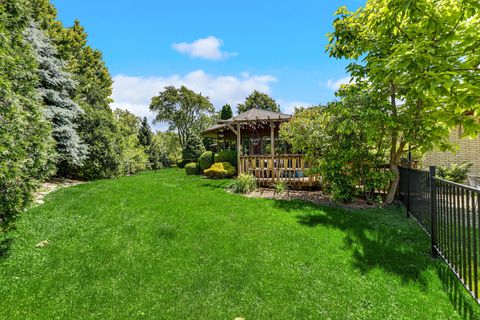 A home in Willowbrook