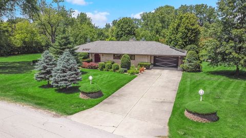 A home in Willowbrook