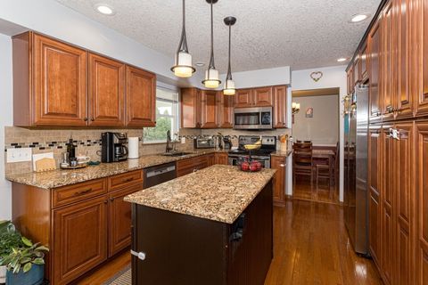 Tiny photo for 2039 E 46th Street, Davenport, IA 52807 (MLS # 12637254)