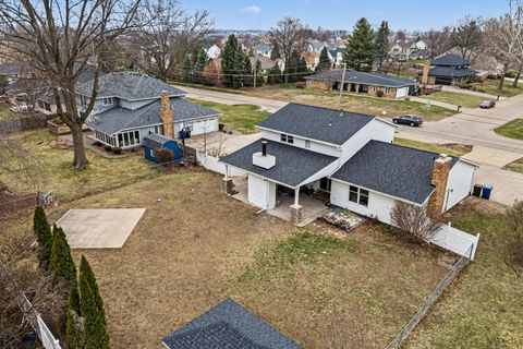Tiny photo for 2039 E 46th Street, Davenport, IA 52807 (MLS # 12637254)