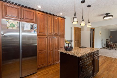 Tiny photo for 2039 E 46th Street, Davenport, IA 52807 (MLS # 12637254)
