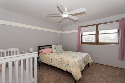 Tiny photo for 2039 E 46th Street, Davenport, IA 52807 (MLS # 12637254)