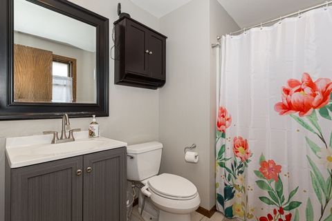 Tiny photo for 2039 E 46th Street, Davenport, IA 52807 (MLS # 12637254)
