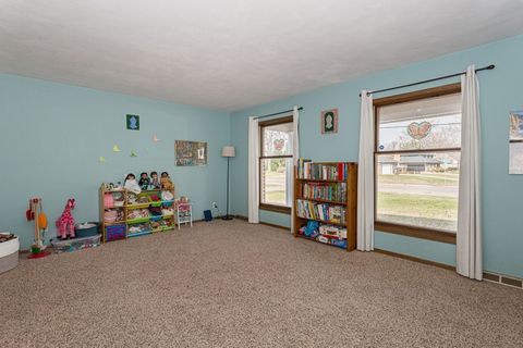 Tiny photo for 2039 E 46th Street, Davenport, IA 52807 (MLS # 12637254)