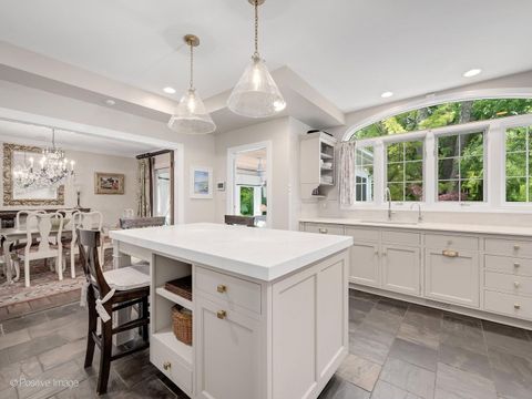 Tiny photo for 126 Naperville Road, Clarendon Hills, IL 60514 (MLS # 12657341)