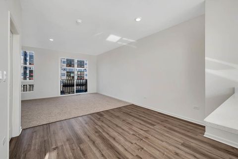 Tiny photo for 385 Summit Circle, Lombard, IL 60148 (MLS # 12496555)