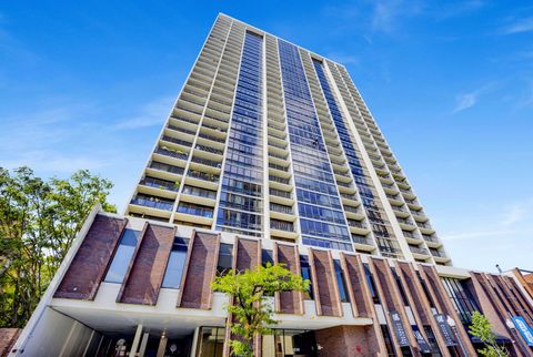 Photo of 1636 N Wells Street #1605, Chicago, IL 60614 (MLS # 12666631)