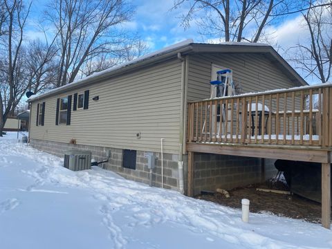 Tiny photo for 9255 Campbell Street, Benton, IL 62812 (MLS # 12558611)