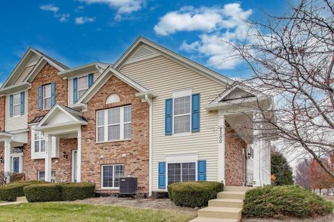 Tiny photo for 2200 Neubauer Circle, Lindenhurst, IL 60046 (MLS # 12514340)