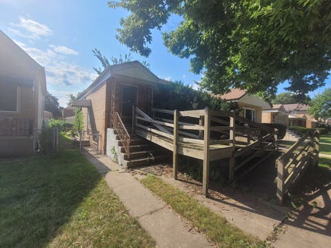 Photo of 10350 S Whipple Street, Chicago, IL 60655 (MLS # 12741733)