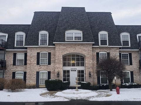 Photo of 5000 Carriageway Drive #305, Rolling Meadows, IL 60008 (MLS # 12563879)