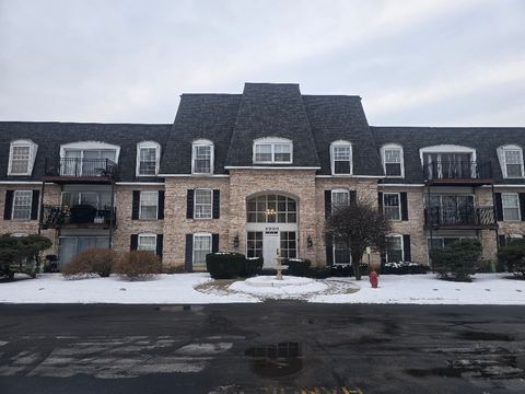 Tiny photo for 5000 Carriageway Drive #305, Rolling Meadows, IL 60008 (MLS # 12563879)