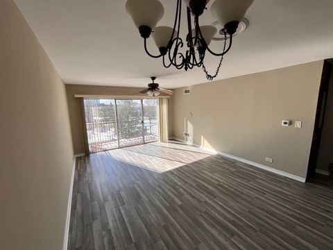 Tiny photo for 5000 Carriageway Drive #305, Rolling Meadows, IL 60008 (MLS # 12563879)