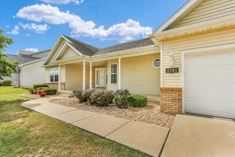 Tiny photo for 1201 Waters Edge Road, Champaign, IL 61822 (MLS # 12481490)