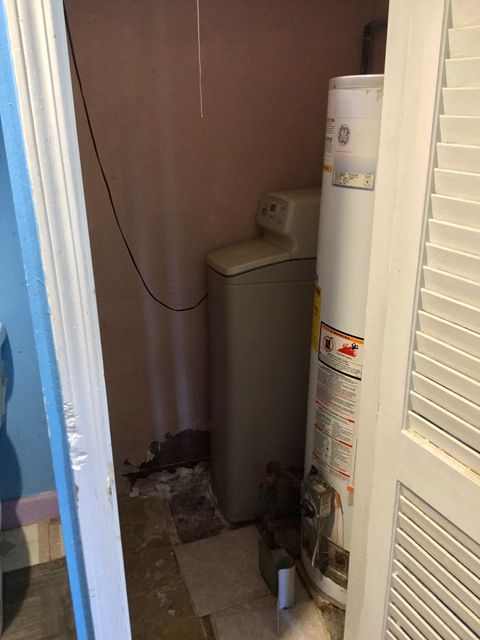 Tiny photo for 206 E Camp Mcdonald Road, Prospect Heights, IL 60070 (MLS # 12405114)