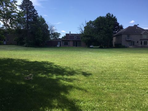 Tiny photo for 206 E Camp Mcdonald Road, Prospect Heights, IL 60070 (MLS # 12405114)