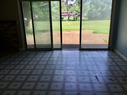 Tiny photo for 206 E Camp Mcdonald Road, Prospect Heights, IL 60070 (MLS # 12405114)