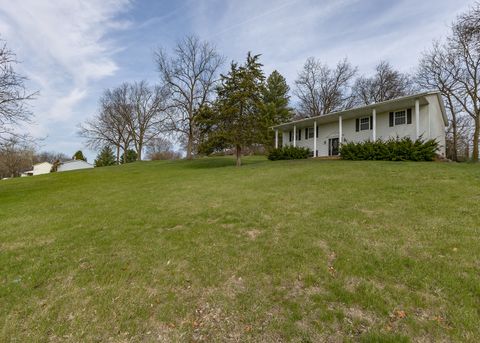 Tiny photo for 25 Oak Grove Road, Geneseo, IL 61254 (MLS # 12621377)